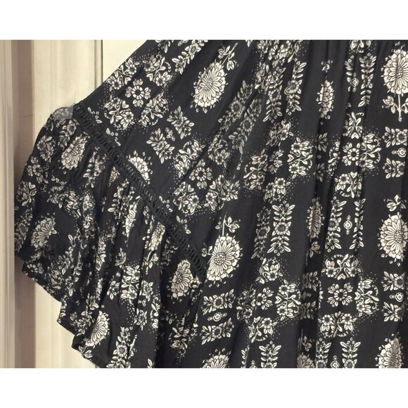 Chelsea & Theodore Black Women's Shell Top 2X - Picture 4 of 10